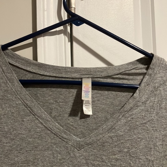 LuLaRoe Gray Size Small Shirt - Picture 3 of 5